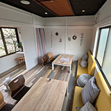 はちの巣カフェ西区店：店内の様子